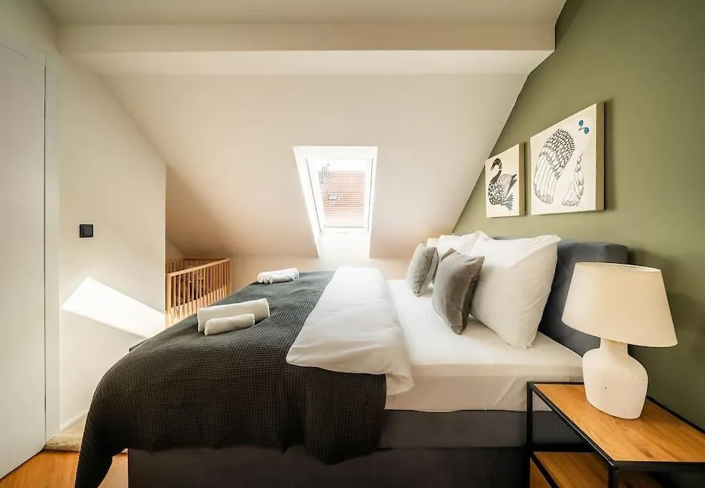 3Br Ac Heaven Of Harmony Luxpenthouse Theater View Apartment Prague