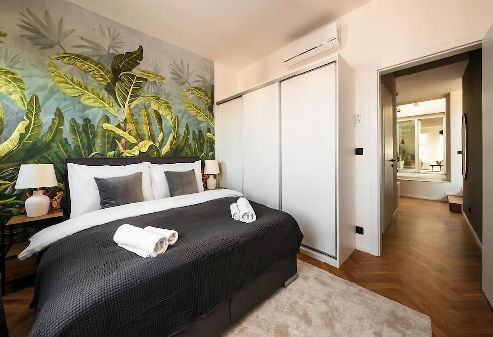 3Br Ac Heaven Of Harmony Luxpenthouse Theater View Apartment Prague