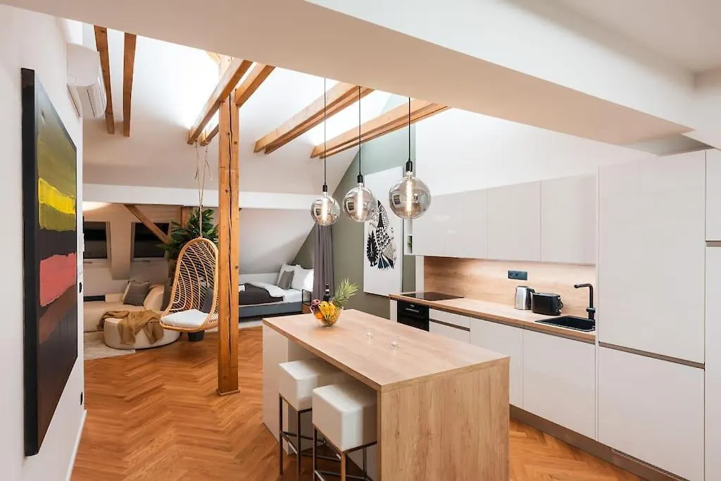 3Br Ac Heaven Of Harmony Luxpenthouse Theater View Apartment Prague