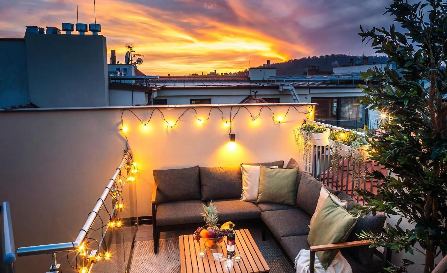 3Br Ac Heaven Of Harmony Luxpenthouse Theater View Apartment Prague